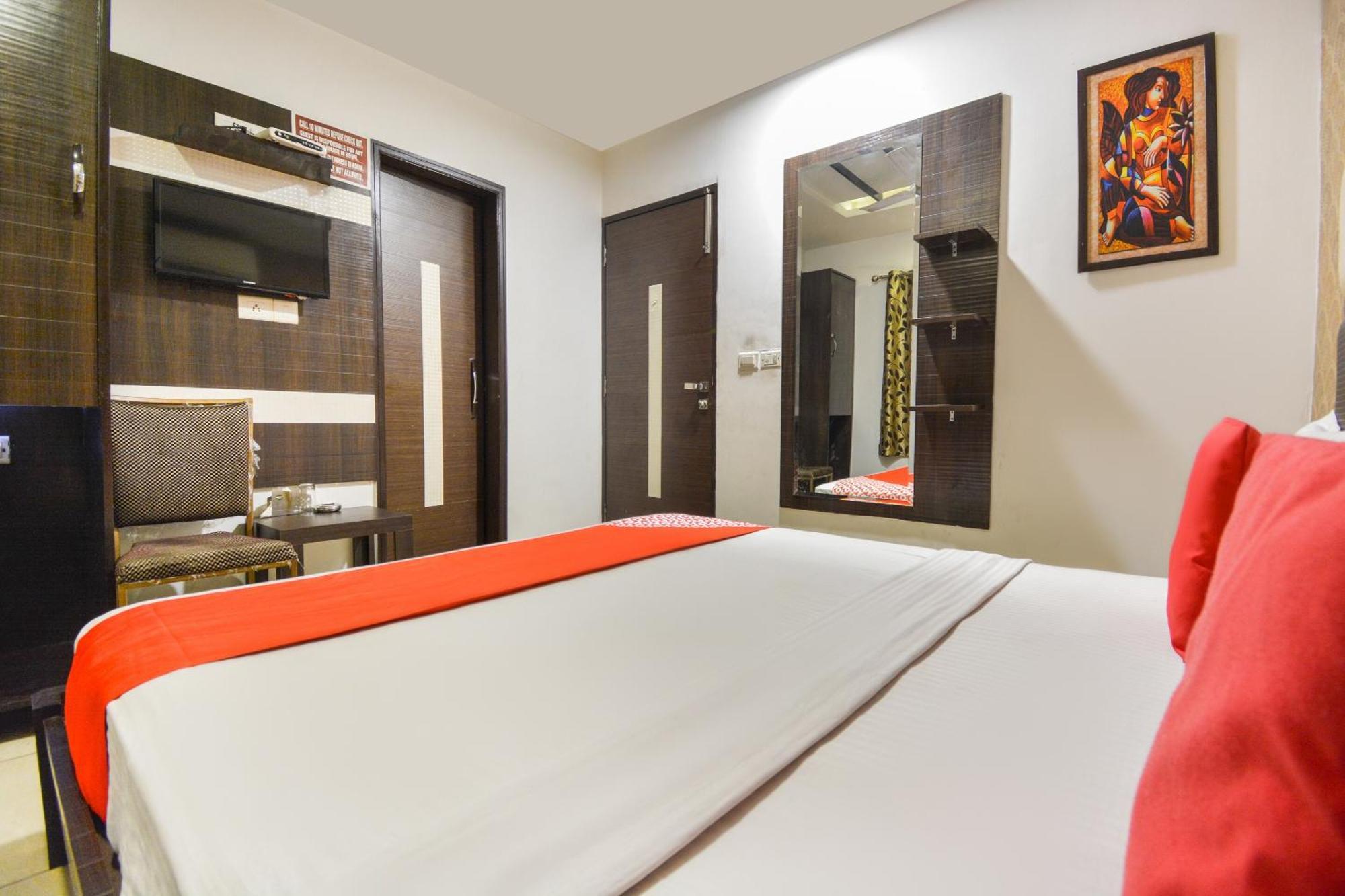 Hotel O Lexis Лудхиана Экстерьер фото