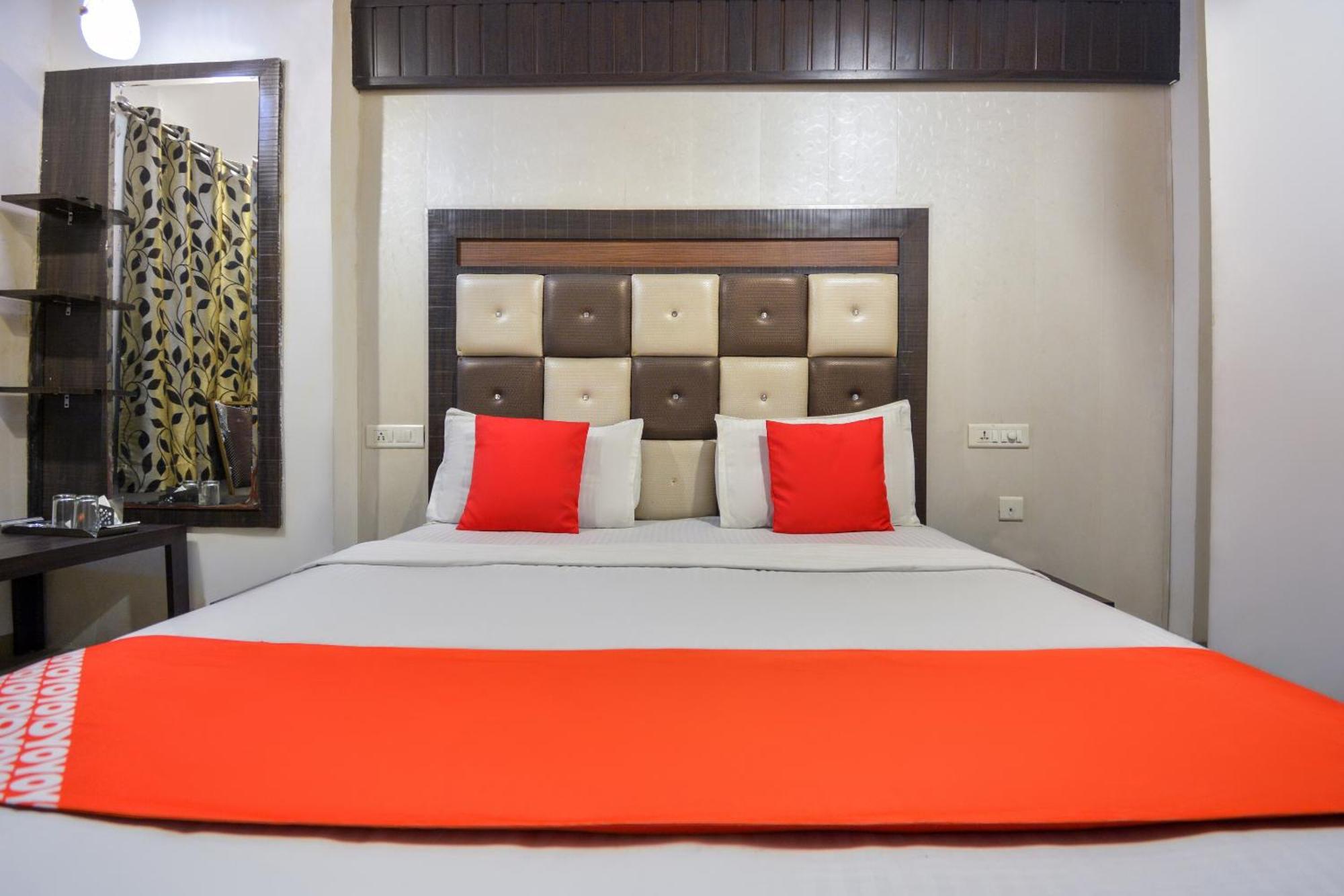 Hotel O Lexis Лудхиана Экстерьер фото