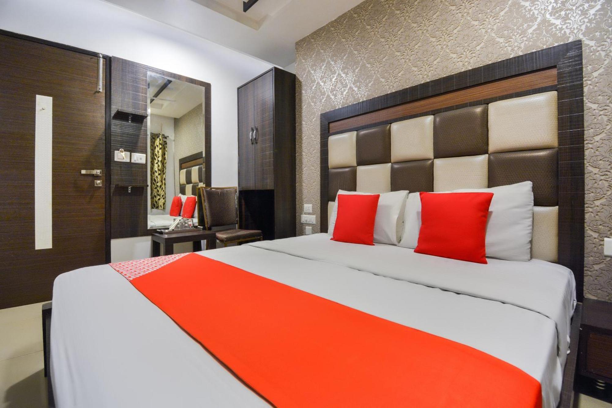 Hotel O Lexis Лудхиана Экстерьер фото